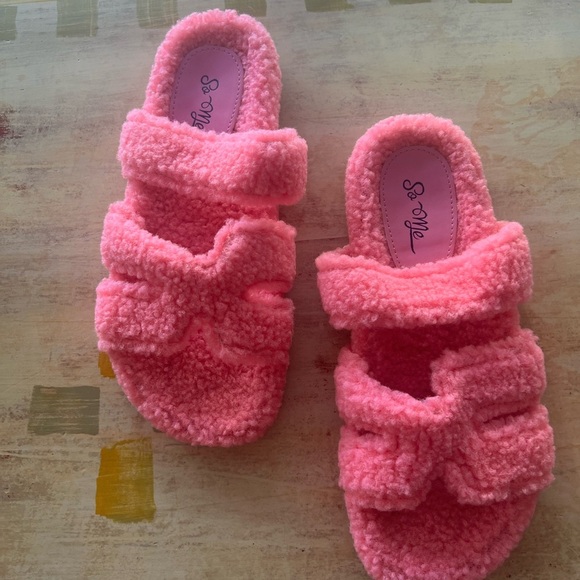 Women’s So Me Pink Slippers, Size 7. - Picture 1 of 6